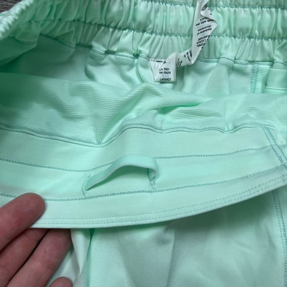 Lululemon Athletic Hotty Hot LR Lined Short 4” Mint Moment NWT Women’s Size 6 - Picture 6 of 12